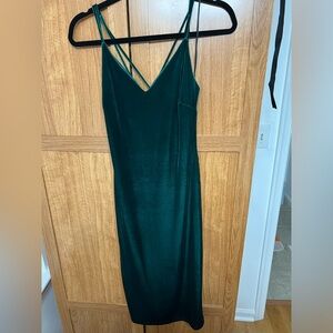 Velvet Cross strap back midi, NWT